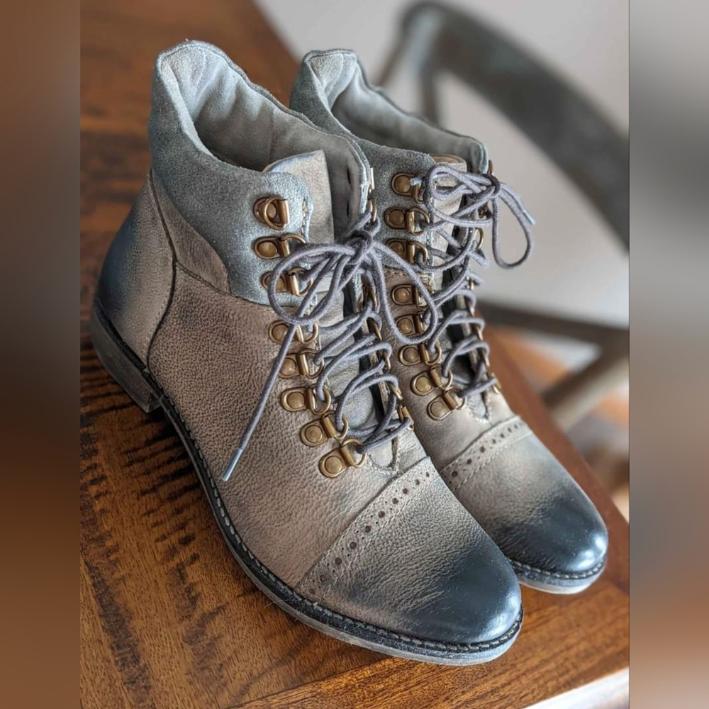 Dib True Boots